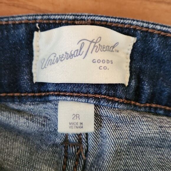 Universal Thread Goods Co. Women's size 2R high rise slim straight denim jeans. - Picture 3 of 9